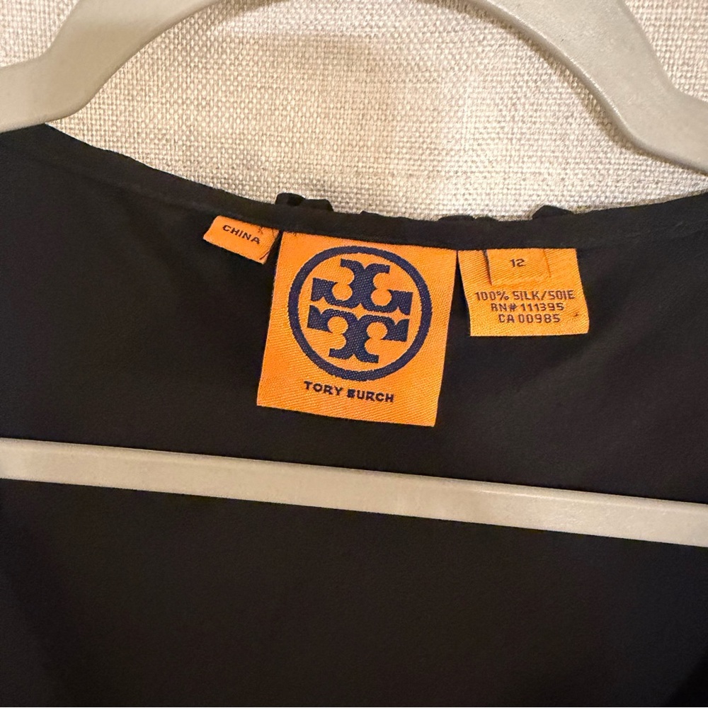 TORY BURCH Black SILK Sleeveless V-Neck Ruffle - Picture 2 of 2